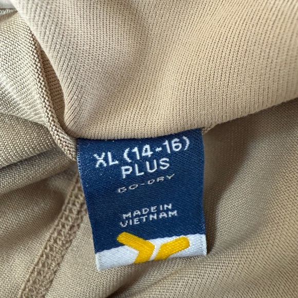 Old Navy High-Waisted Pleated
Performance Skort - Picture 11 of 14